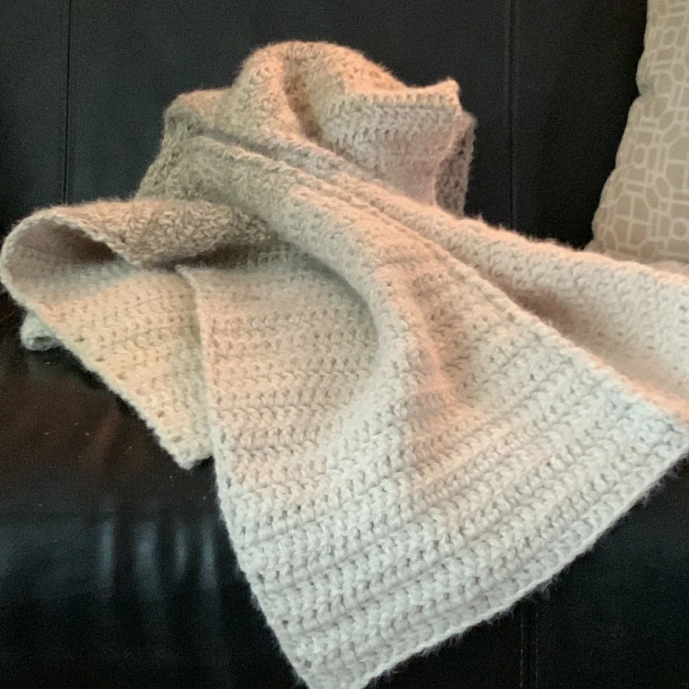 Soft Double Threaded Ombré Handmade Crochet Throw Blanket with Two Ribs - Picture 15 of 17